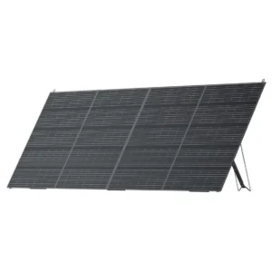 Alternative text: Bluetti PV420 solar panel, designed to harness solar energy efficiently, suitable for various renewable energy applications such as off-grid living, outdoor adventures, and emergency backup power