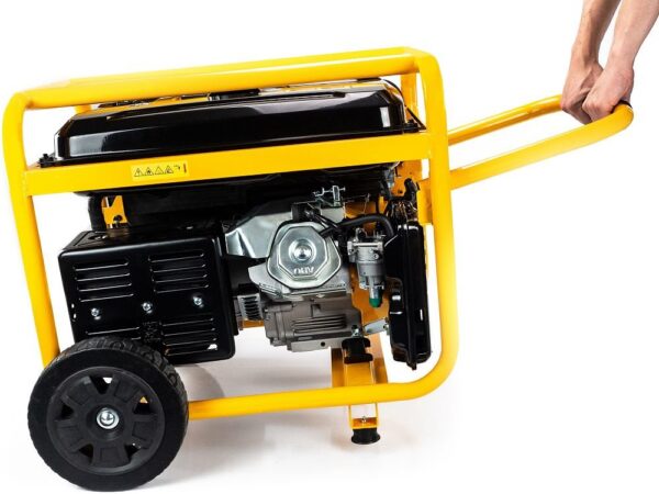 Alternative text: Handles of the JCB-G8000PE petrol generator, designed for ease of transportation and manoeuvrability